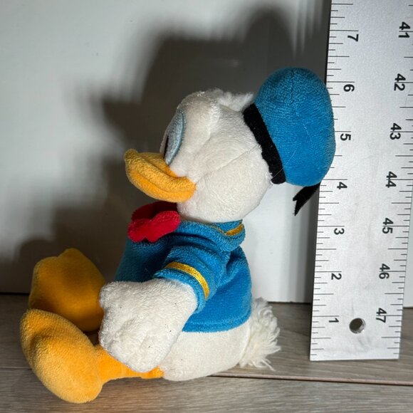 Donald Duck - Disney Store Classic VTG Plush Toy 9" Small Stuffed Animal - Picture 3 of 3